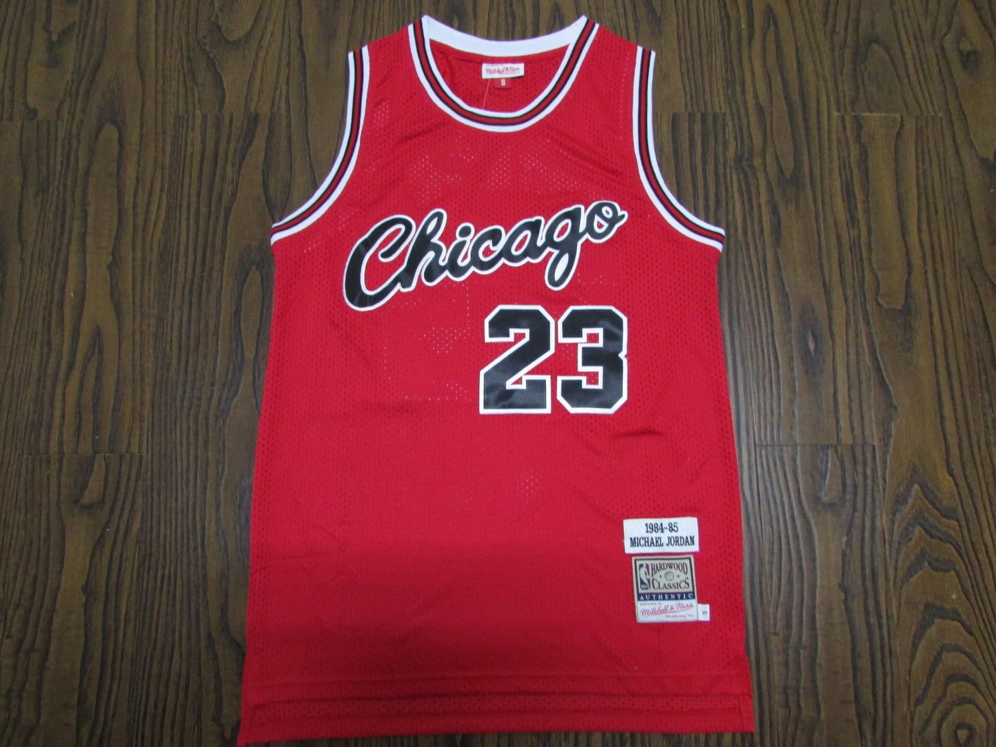 CHICAGO BULLS MICHAEL JORDAN RED VINTAGE JERSEY