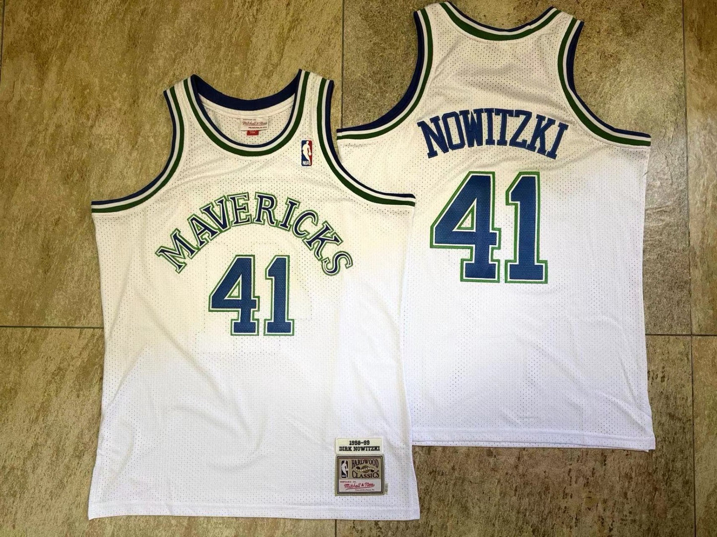 DALLAS MAVERICKS DIRK NOWITZKI WHITE VINTAGE JERSEY