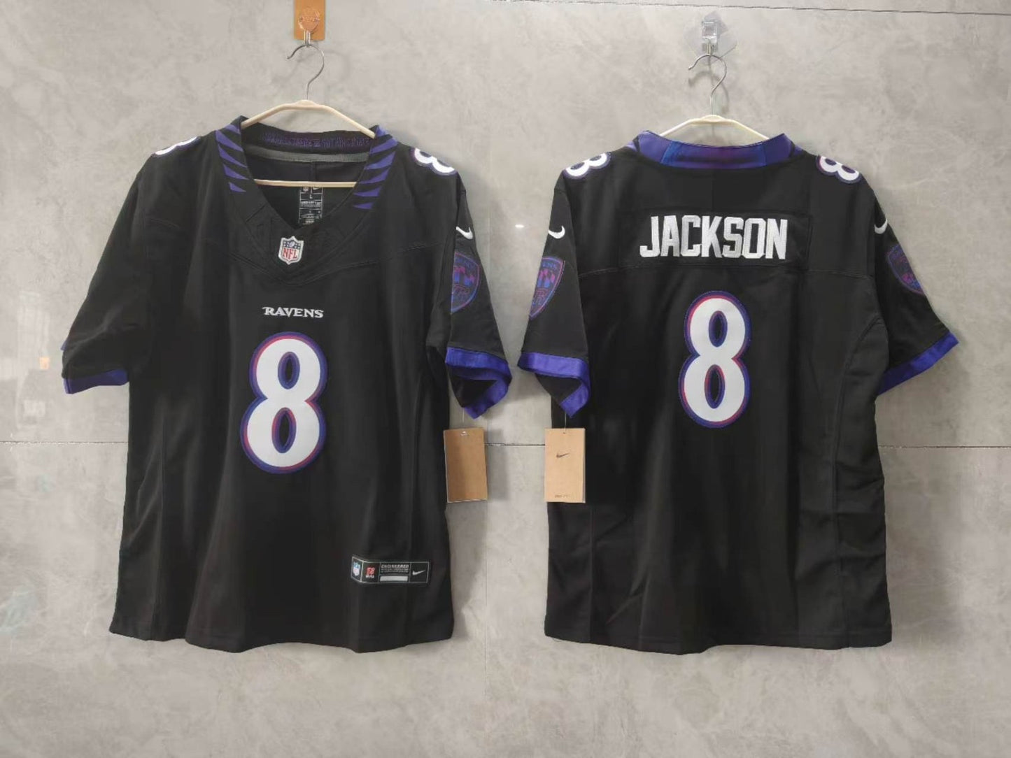 Baltimore Ravens Lamar Jackson, black jersey 