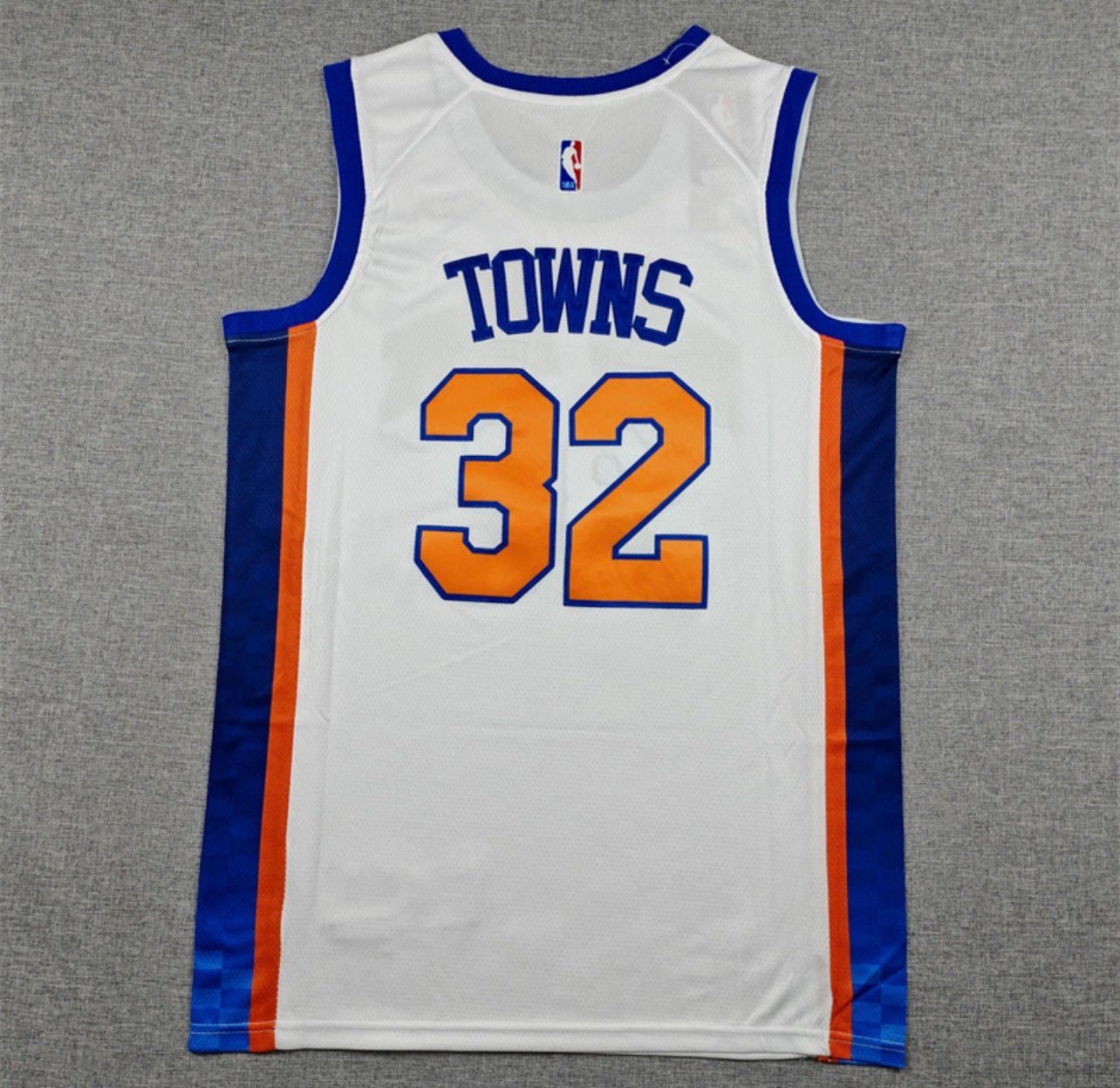 Karl-Anthony Towns White New York Knicks Jersey