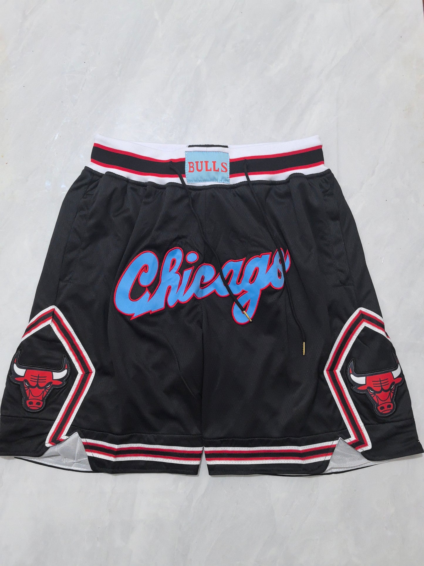 CHICAGO BULLS BLACK SHORTS