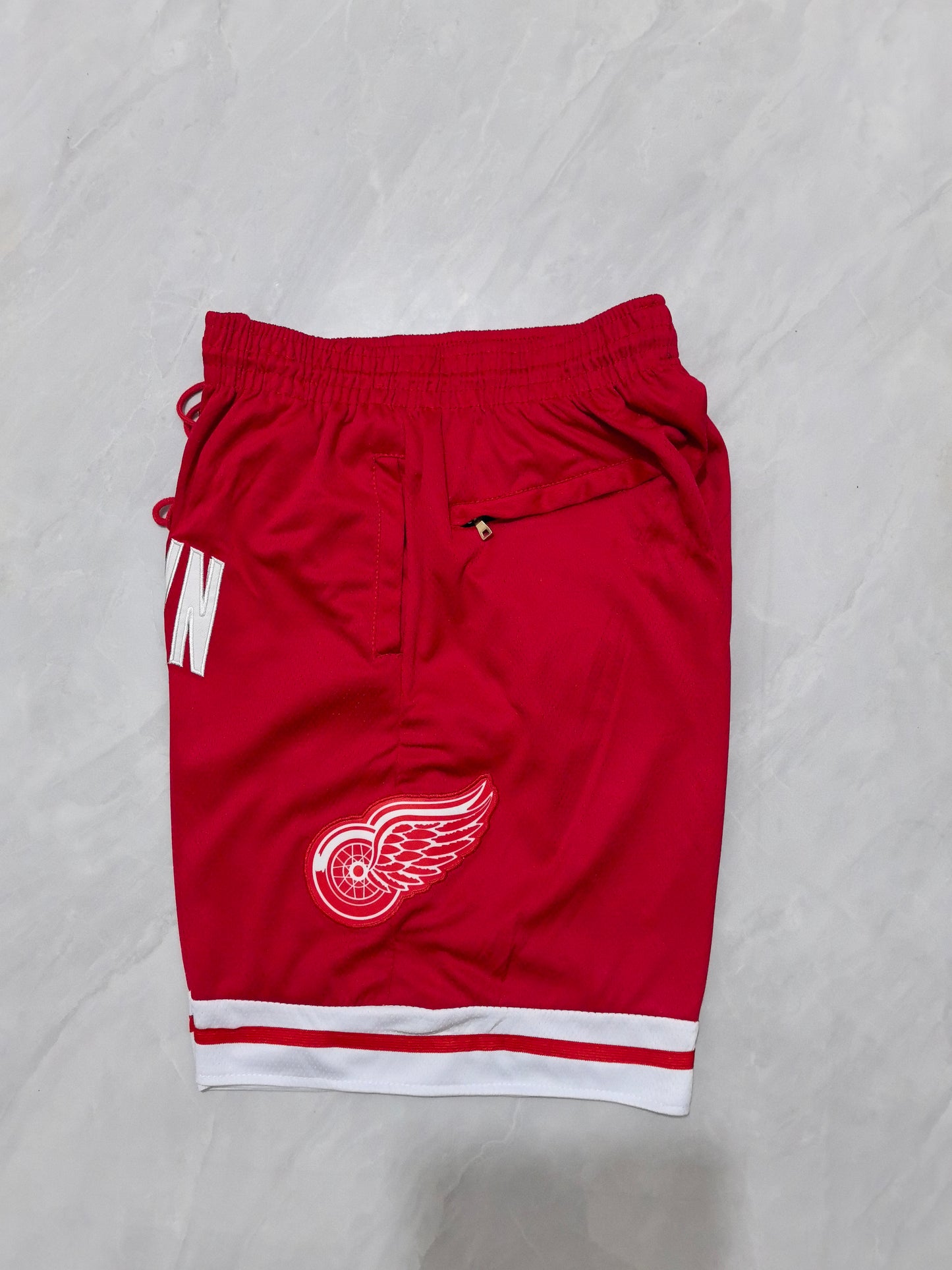 DETROIT RED WINGS RED SHORTS