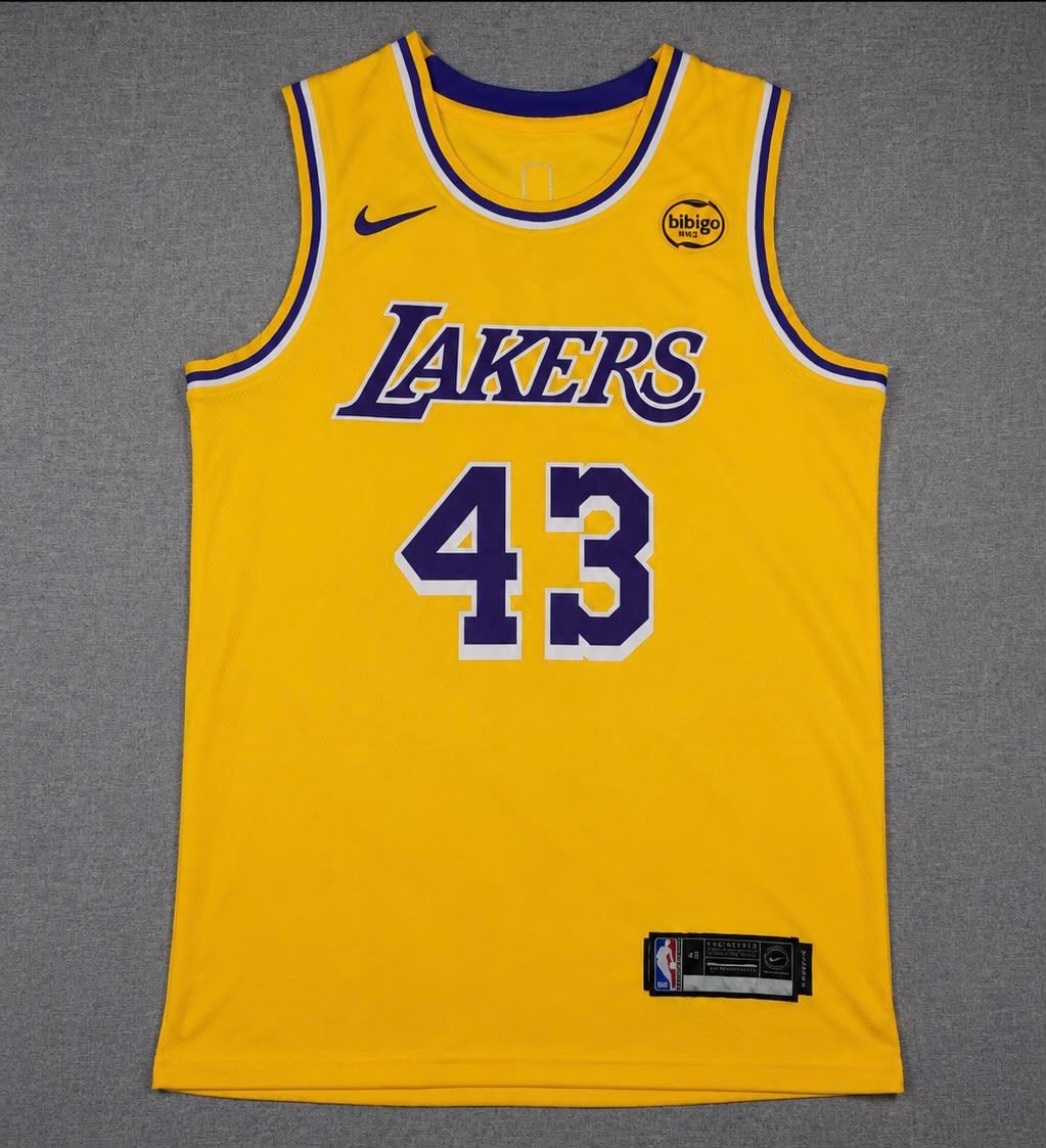 LOS ANGELES LAKERS CAMERON CARR YELLOW JERSEY