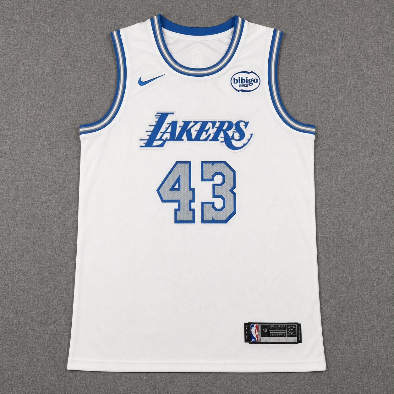 LOS ANGELES LAKERS CAMERON CARR WHITE JERSEY