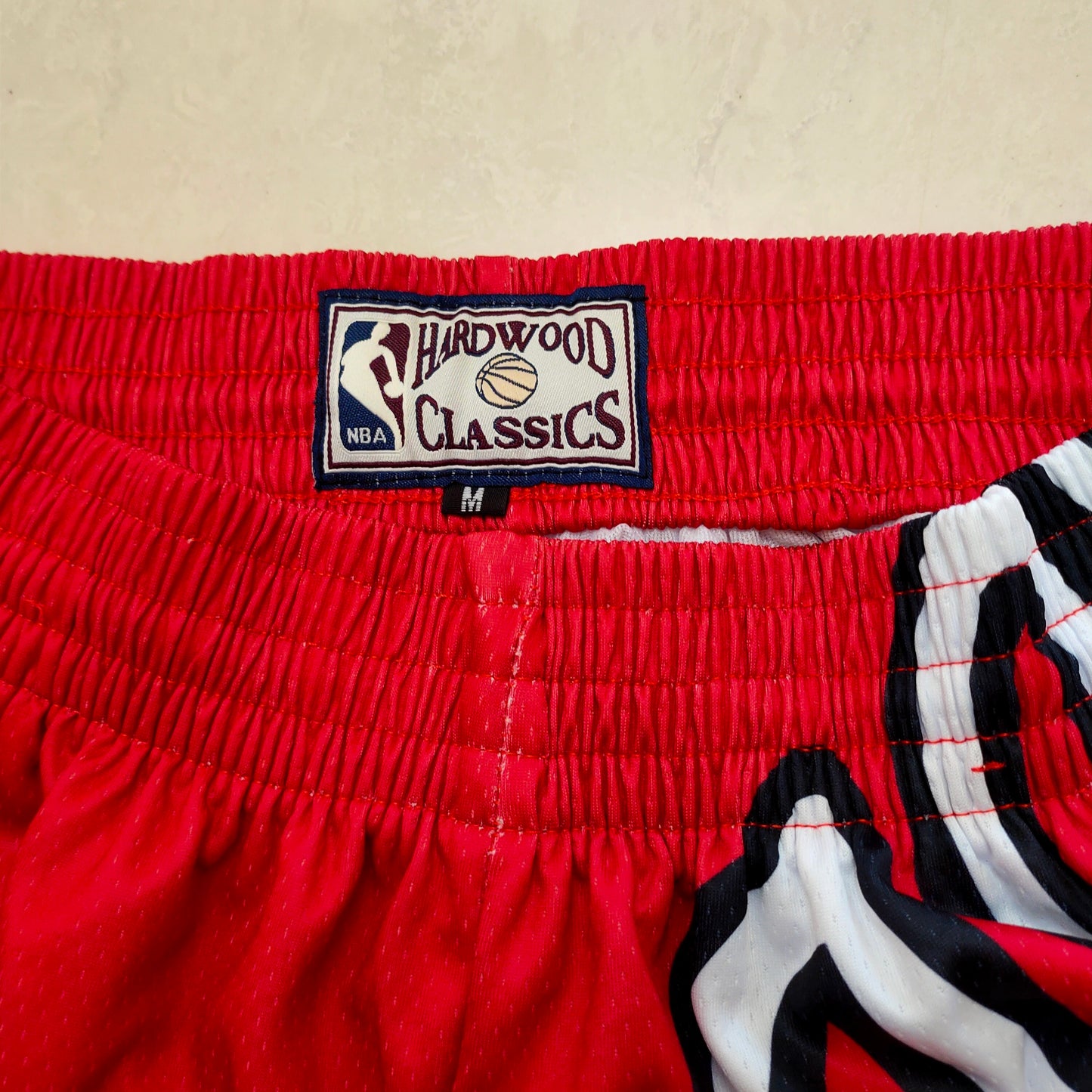 CHICAGO BULLS RED SHORTS