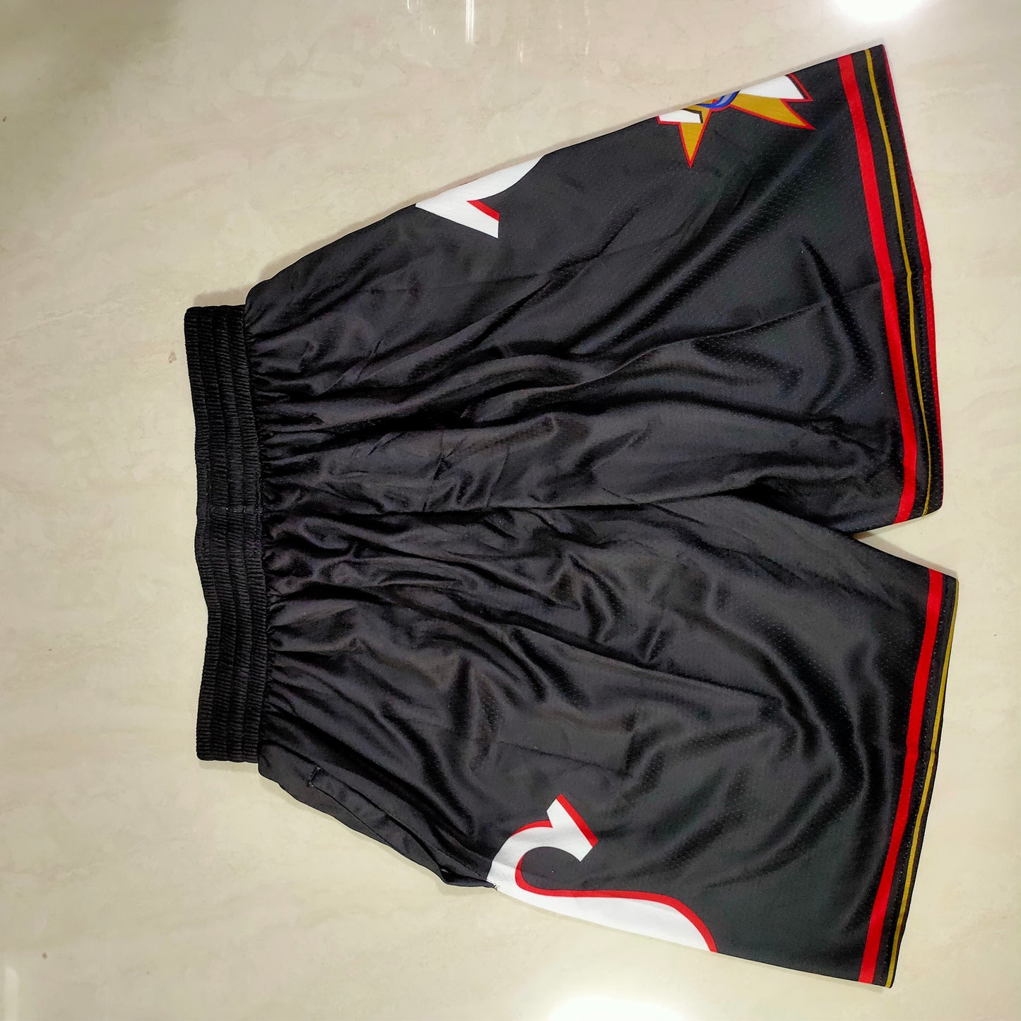 PHILIDELPHIA 76ERS BLACK SHORTS