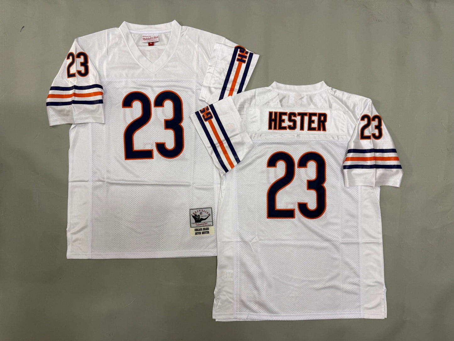 CHICAGO BEARS DEVIN HESTER WHITE VINTAGE JERSEY