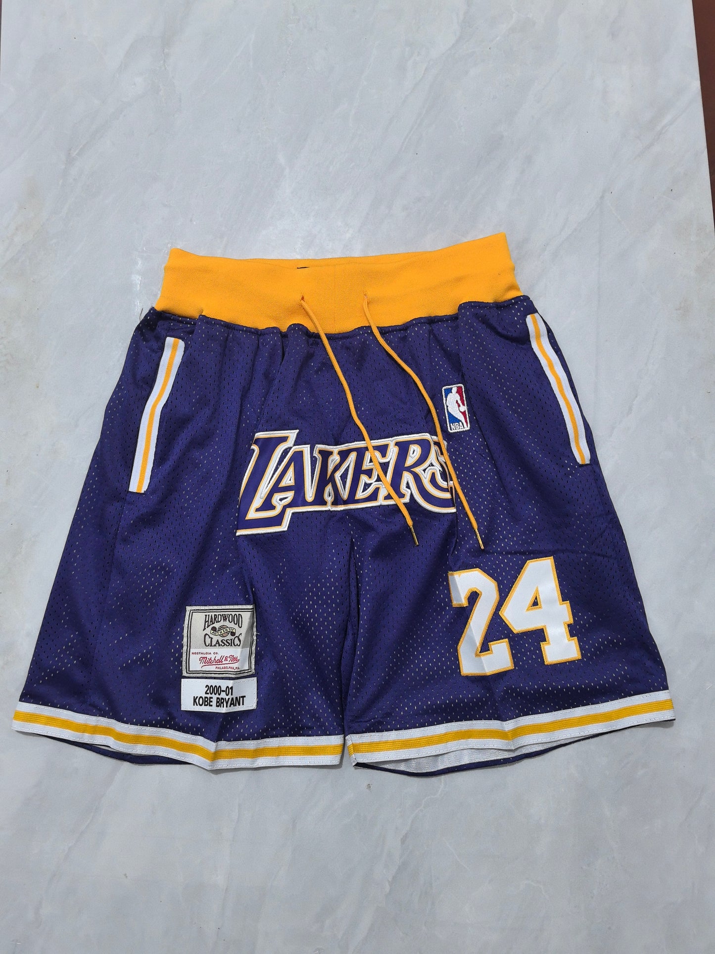 LOS ANGELES LAKERS PURPLE SHORTS