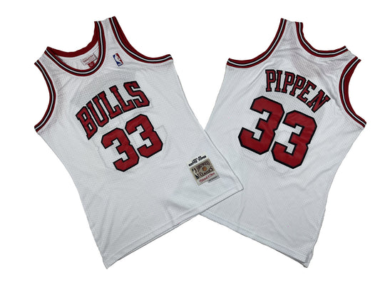 CHICAGO BULLS SCOTTIE PIPPEN WHITE VINTAGE JERSEY