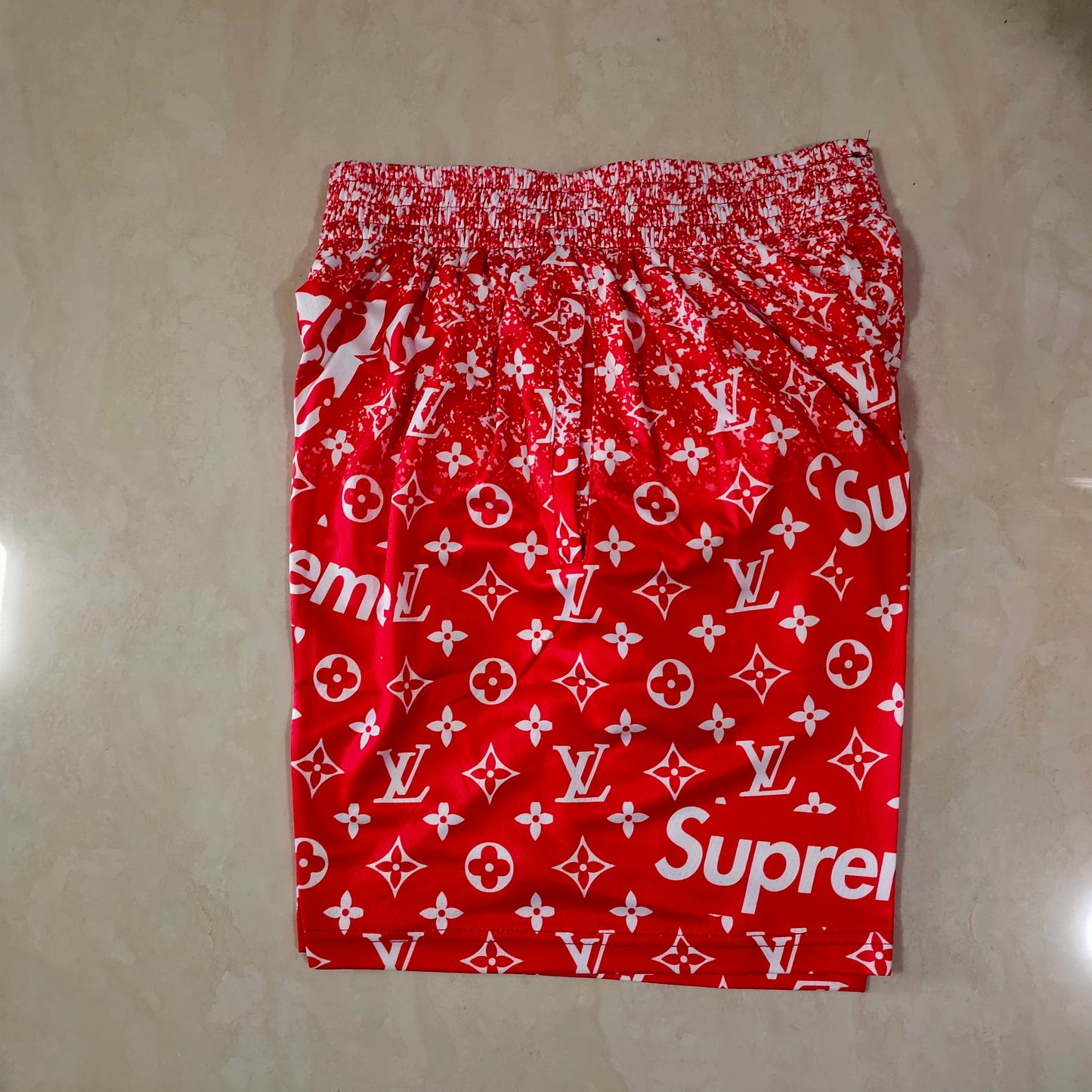 CHICAGO BULLS SUPREME LOUIE V RED SHORTS