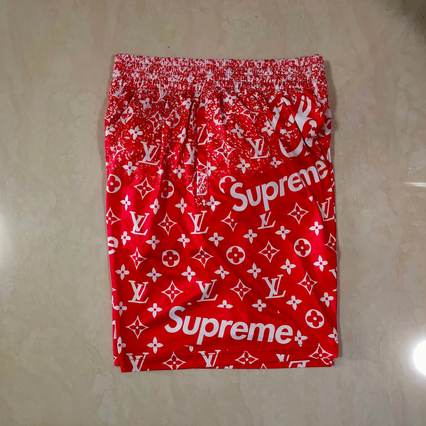 CHICAGO BULLS SUPREME LOUIE V RED SHORTS