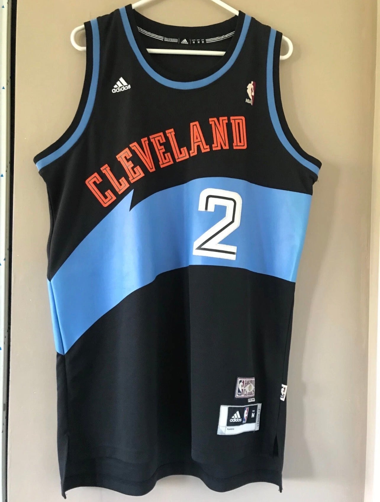 Cleveland Cavaliers  Kyrie Irving ￼blue jersey