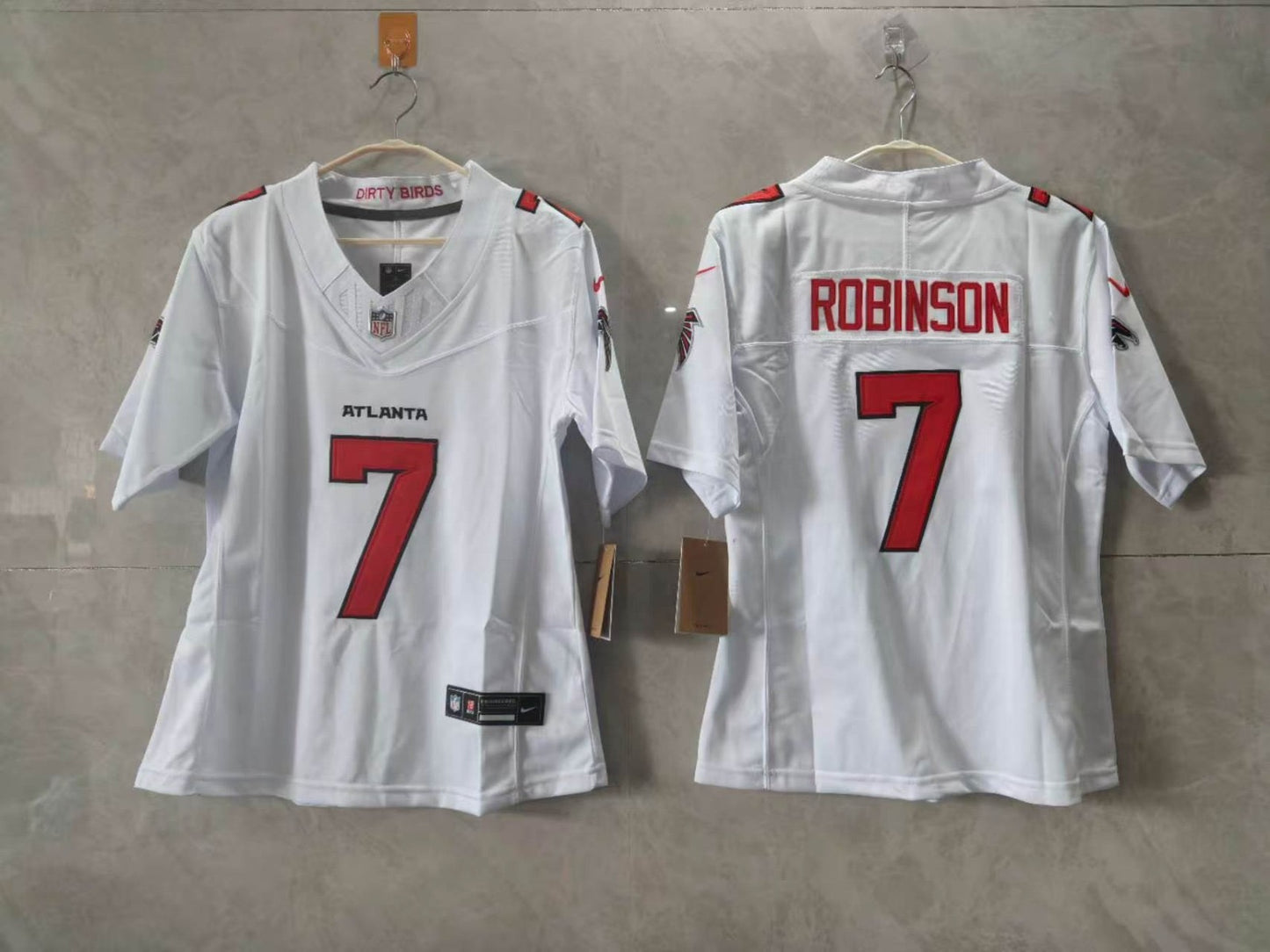 Atlanta Falcons Bijan Robinson white jersey