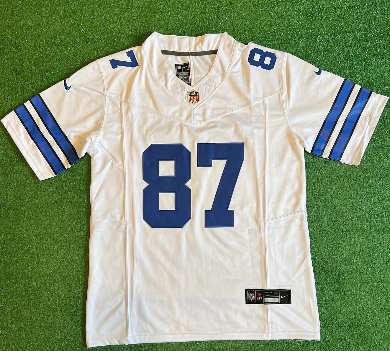 DALLAS COWBOYS JAKE FERGUSON WHITE JERSEY