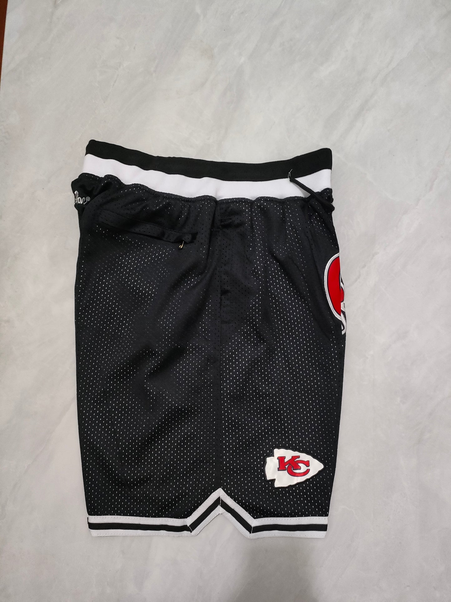 KANSAS CITY CHIEFS BLACK SHORTS