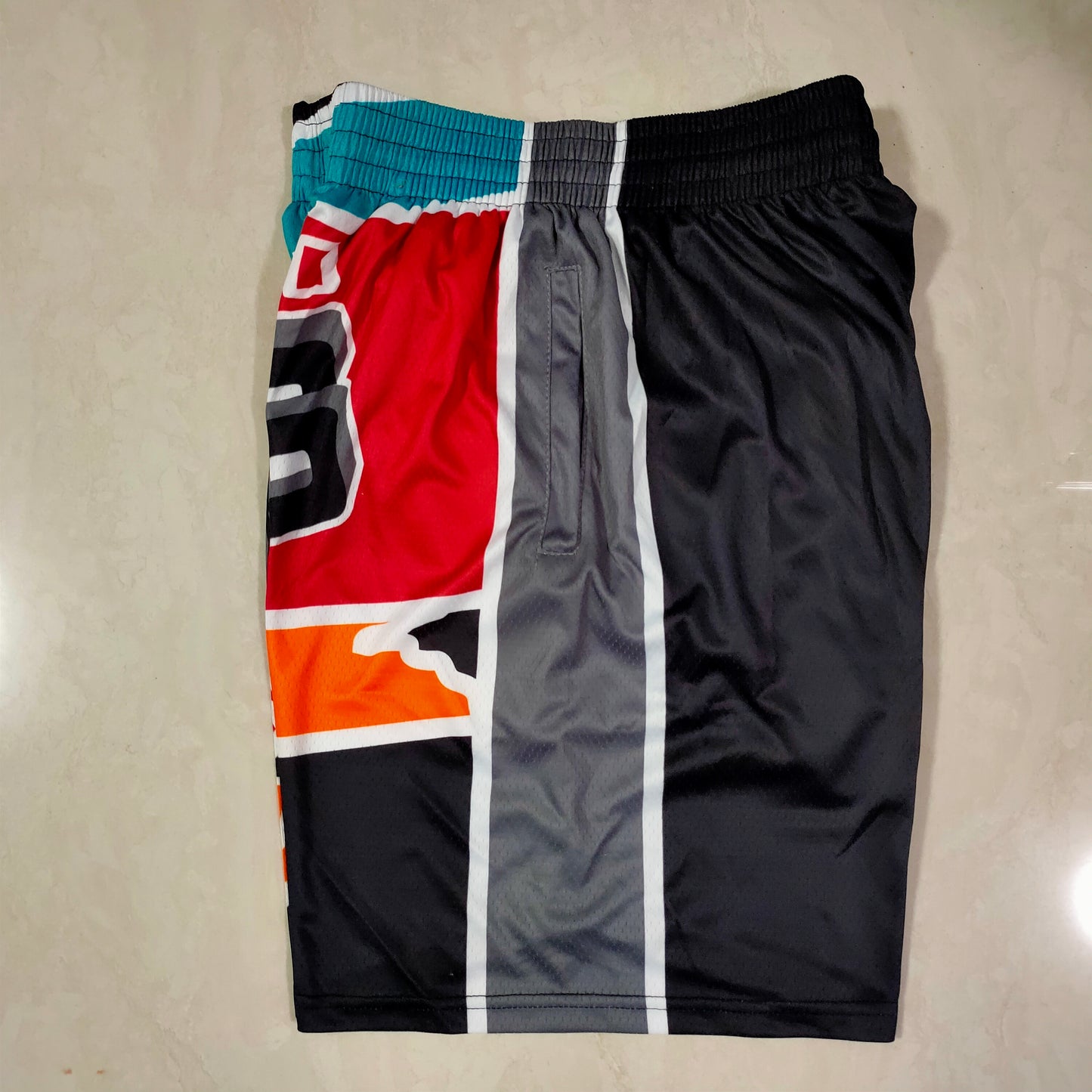 SAN ANTONIO SPURS FIESTA SHORTS