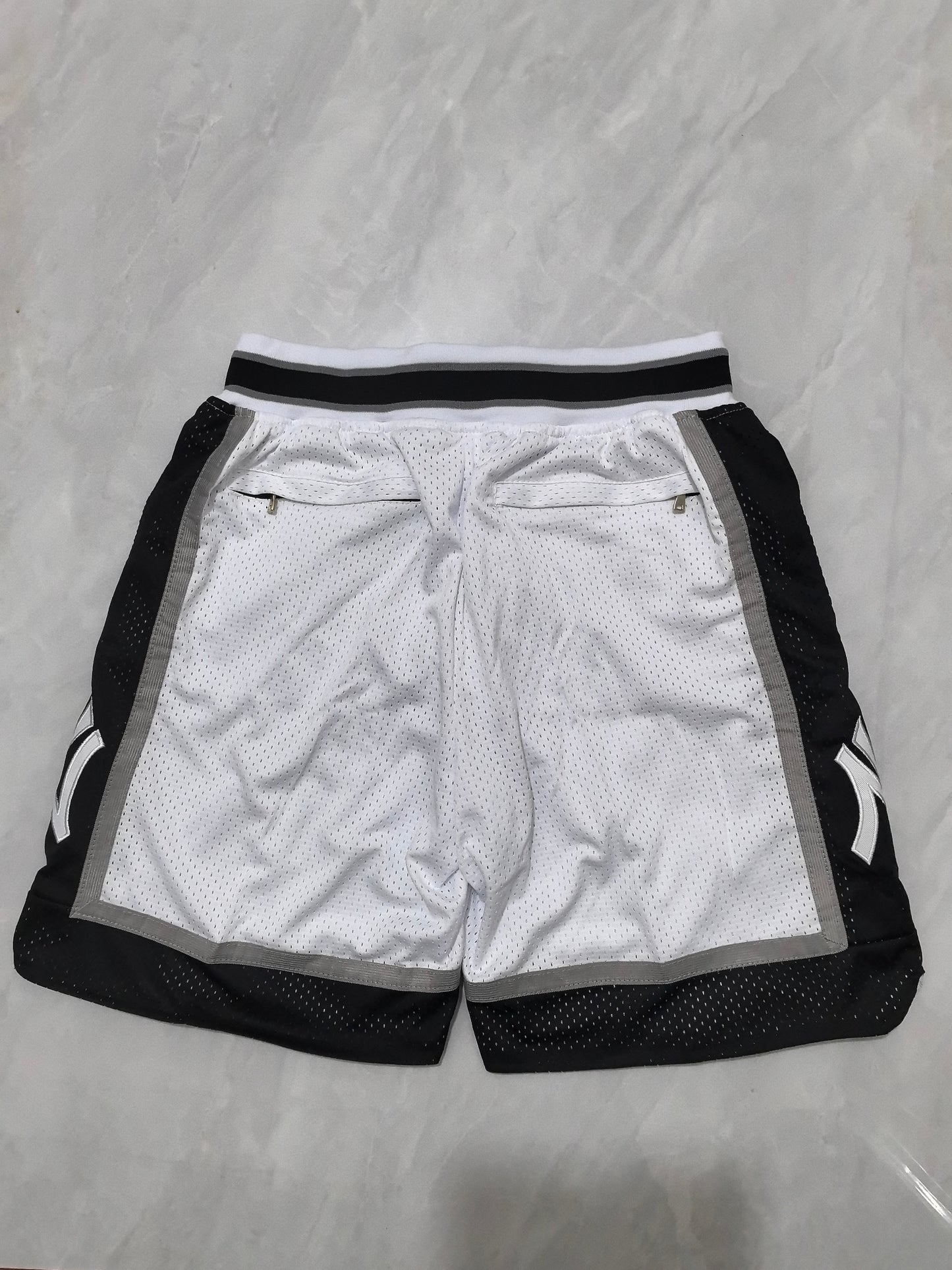 NEW YORK YANKEES WHITE SHORTS