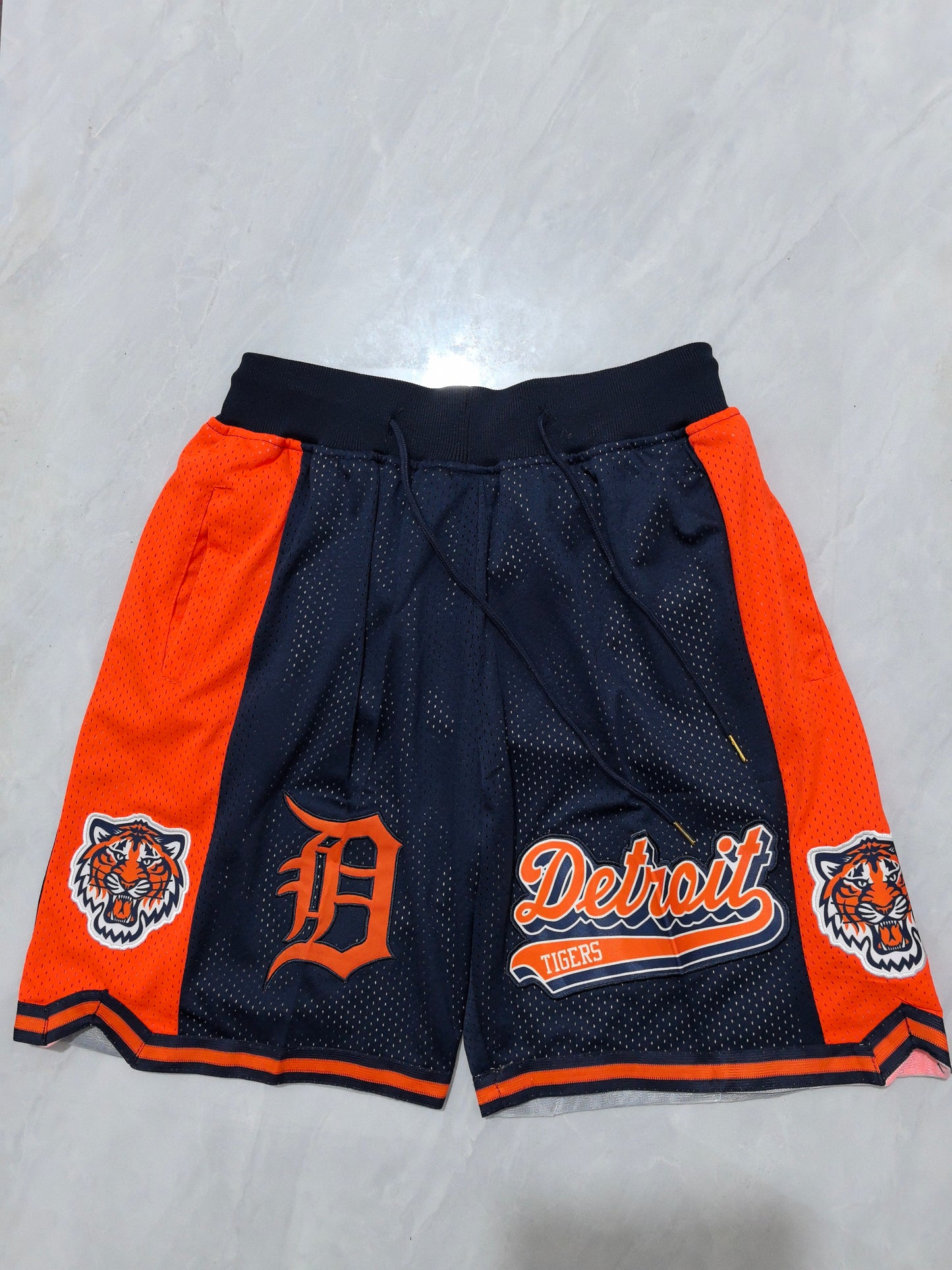 DETROIT TIGERS BLUE SHORTS