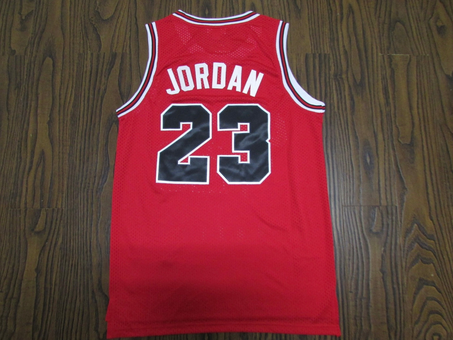 CHICAGO BULLS MICHAEL JORDAN RED VINTAGE JERSEY