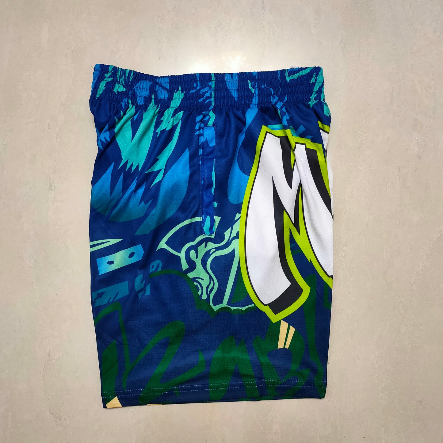 DALLAS MAVERICKS BLUE SHORTS