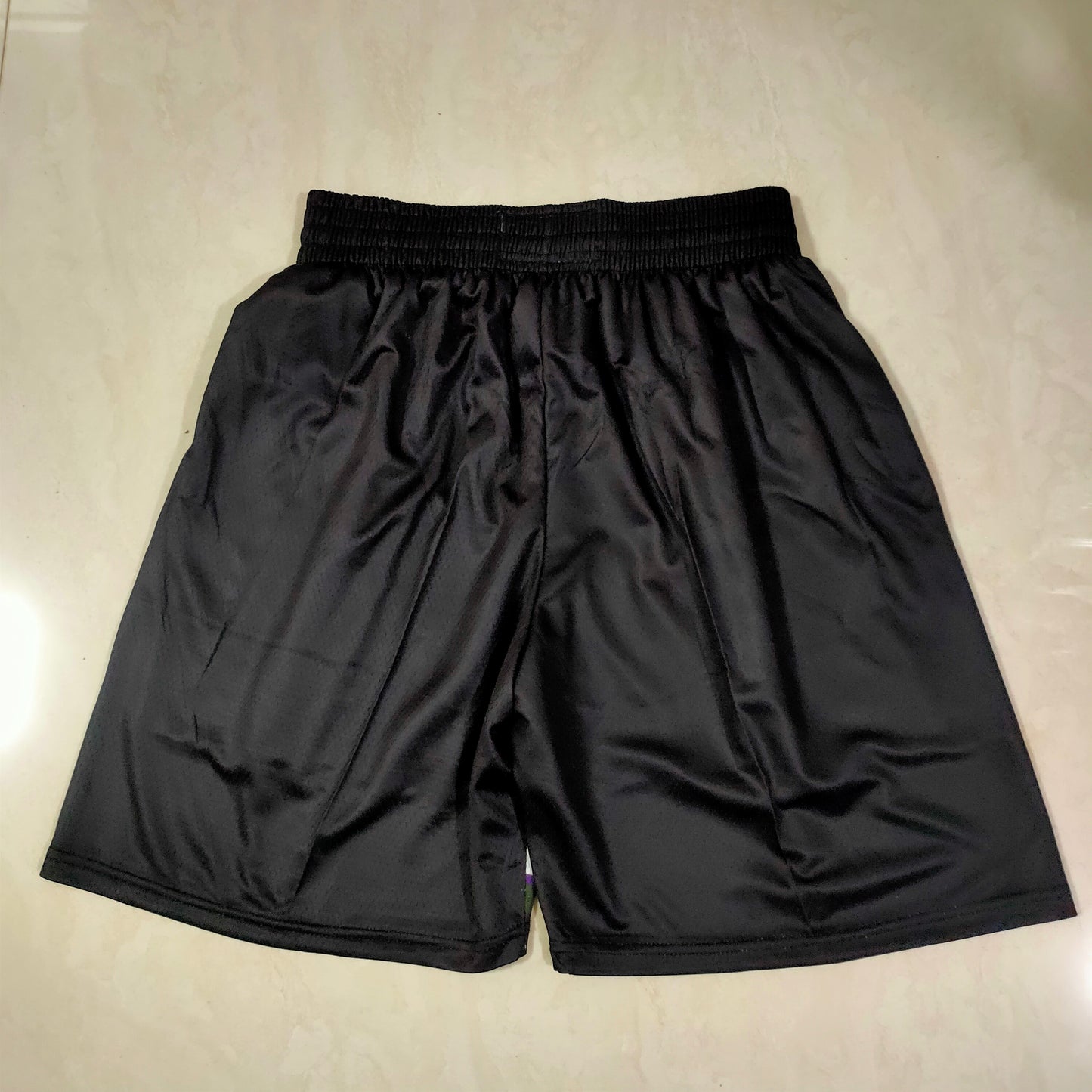 MILWAUKEE BUCKS BLACK SHORTS