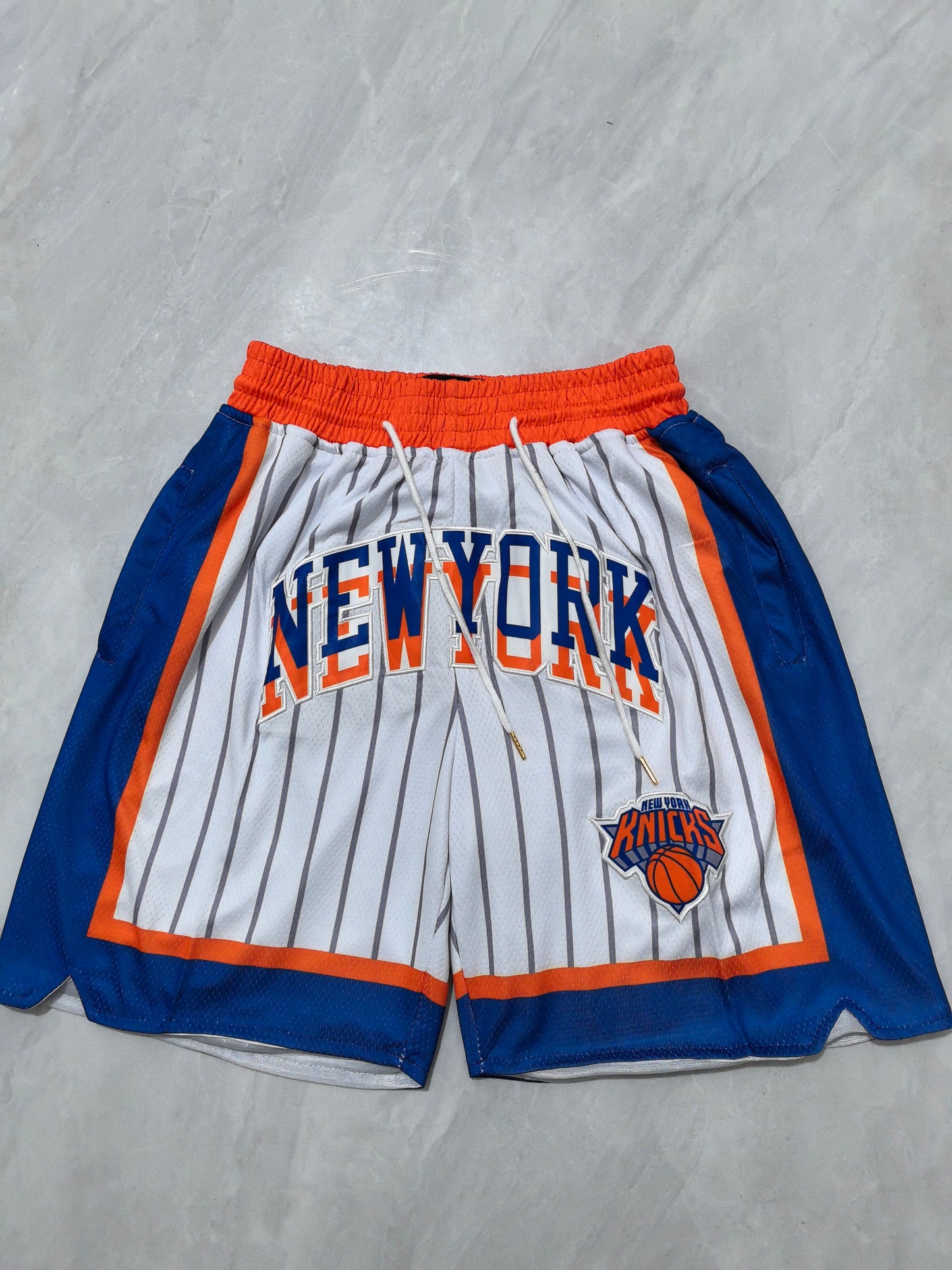 NEW YORK KNICKS WHITE SHORTS