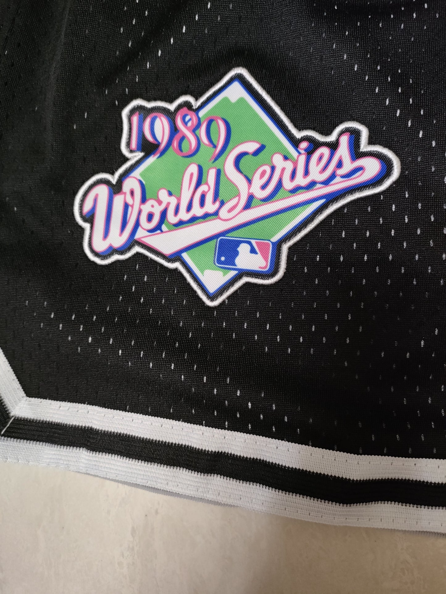 LOS ANGELES DODGERS BLACK SHORTS