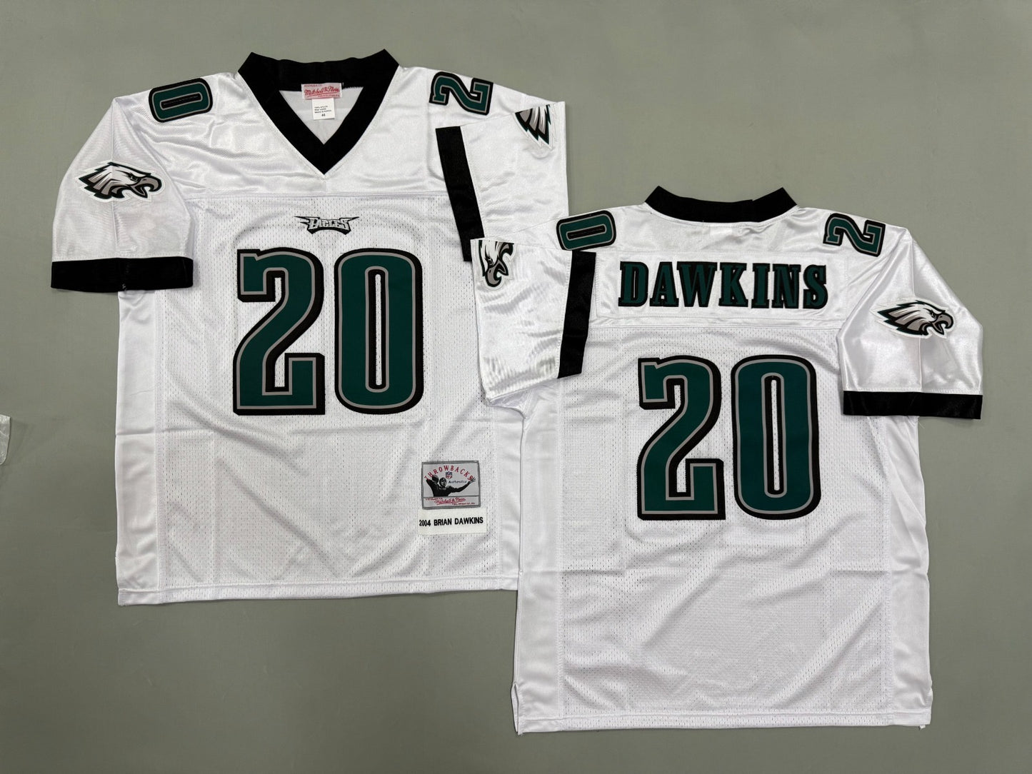 PHILIDELPHIA EAGLES BRIAN DAWKINS WHITE VINTAGE JERSEY