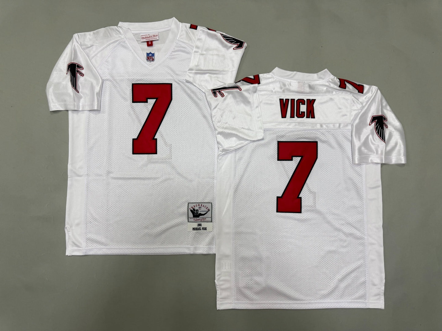 ATLANTA FALCONS MICHAEL VICK WHITE VINTAGE JERSEY