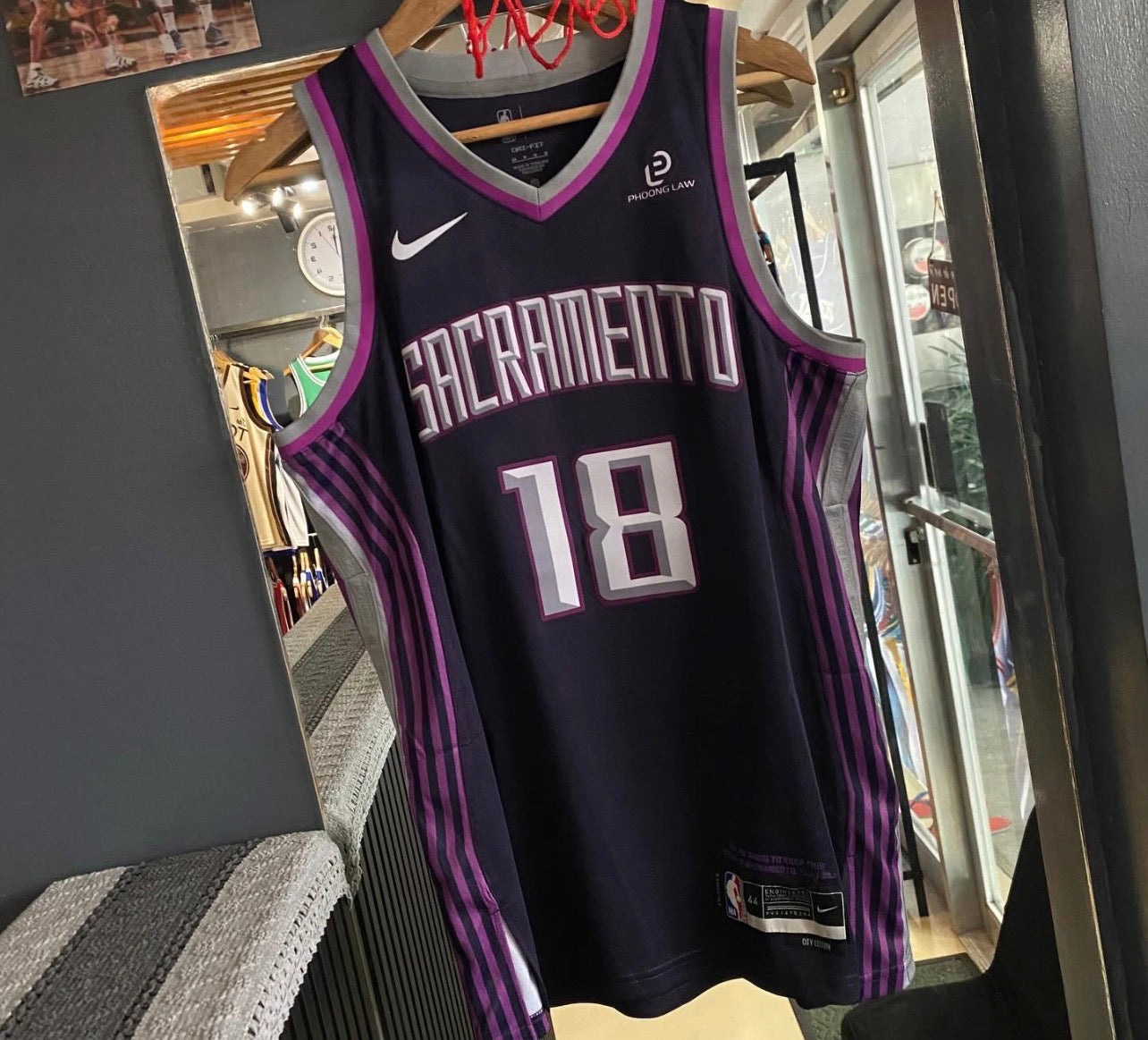 SACRAMENTO KINGS RUSSELL WESTBROOK BLACK JERSEY