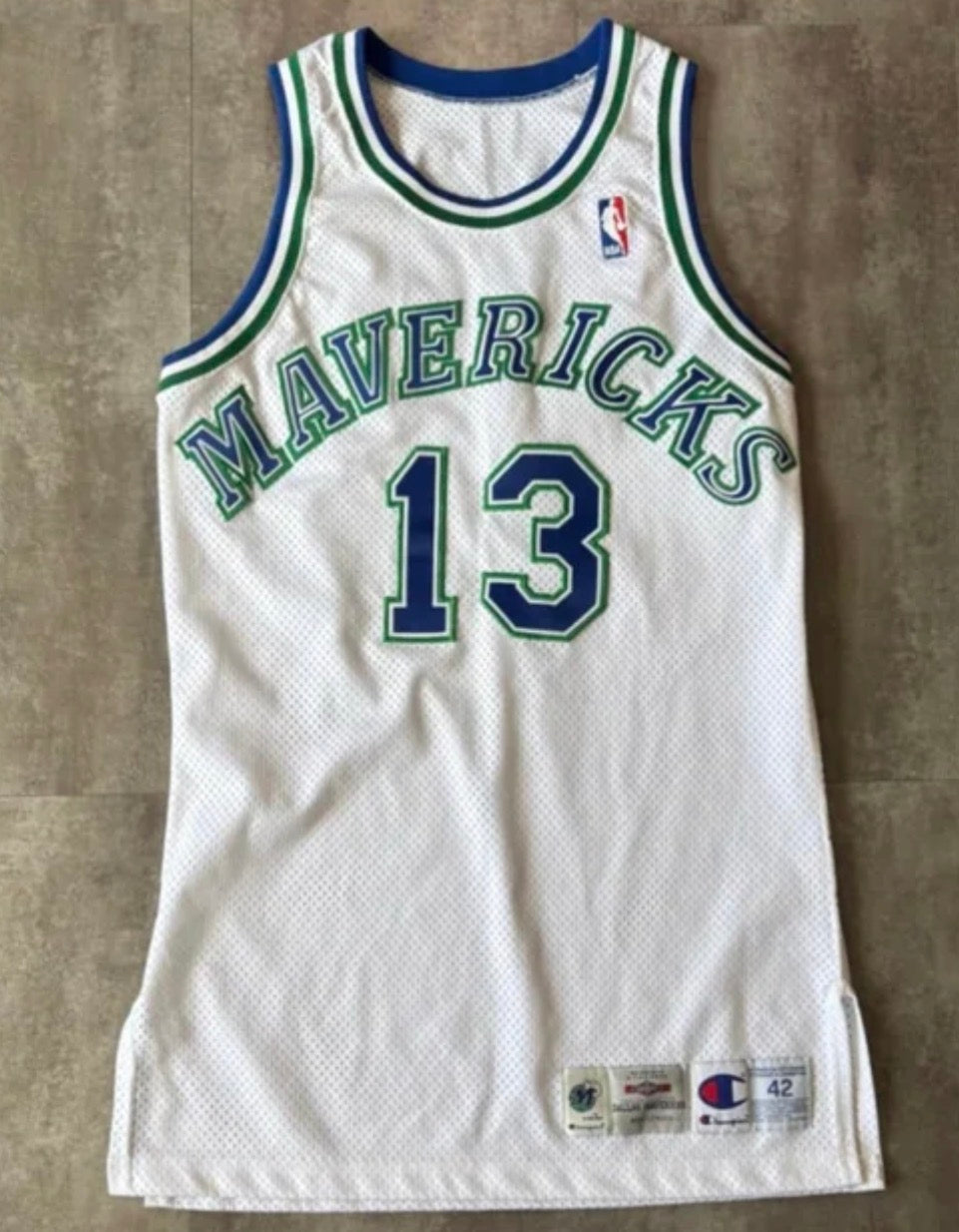 DALLAS MAVERICKS STEVE NASH WHITE VINTAGE JERSEY