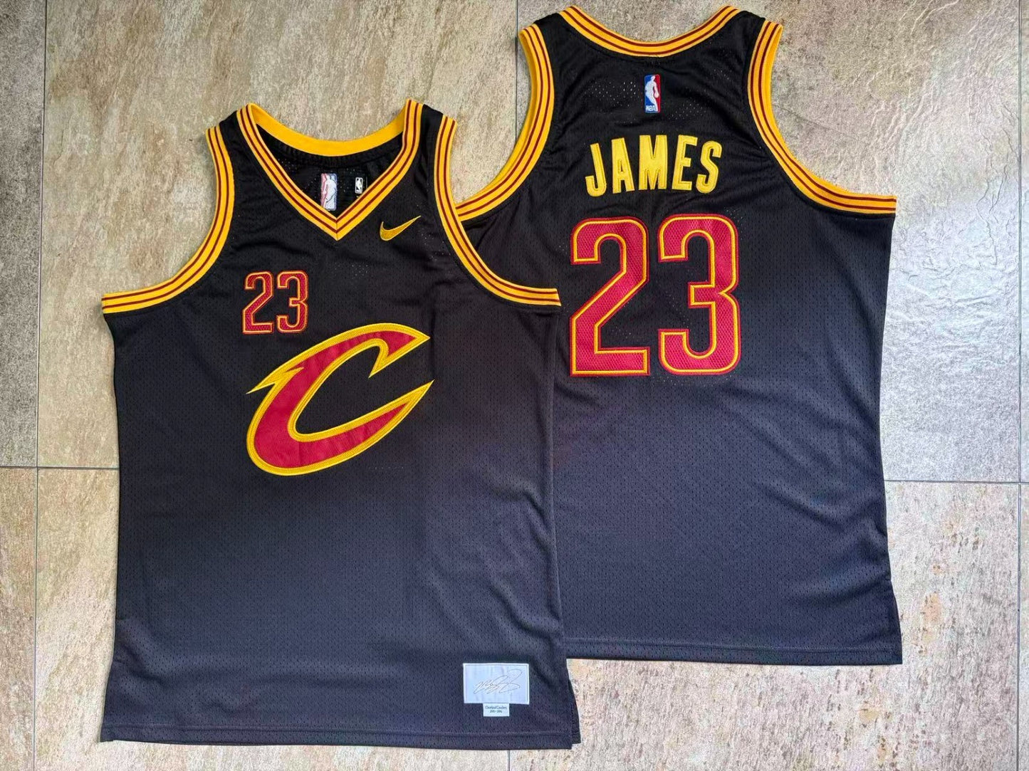 CLEVELAND CAVALIERS LEBRON JAMES BLACK JERSEY