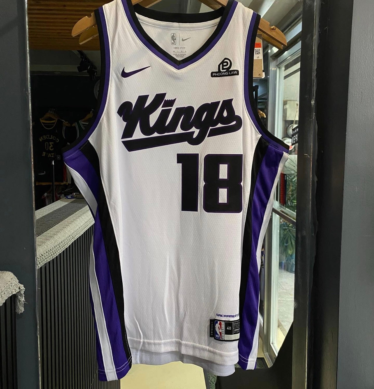 SACRAMENTO KINGS RUSSELL WESTBROOK WHITE JERSEY