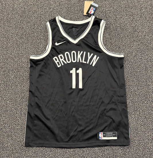 Brooklyn Nets Kyrie Irving black jersey ￼
