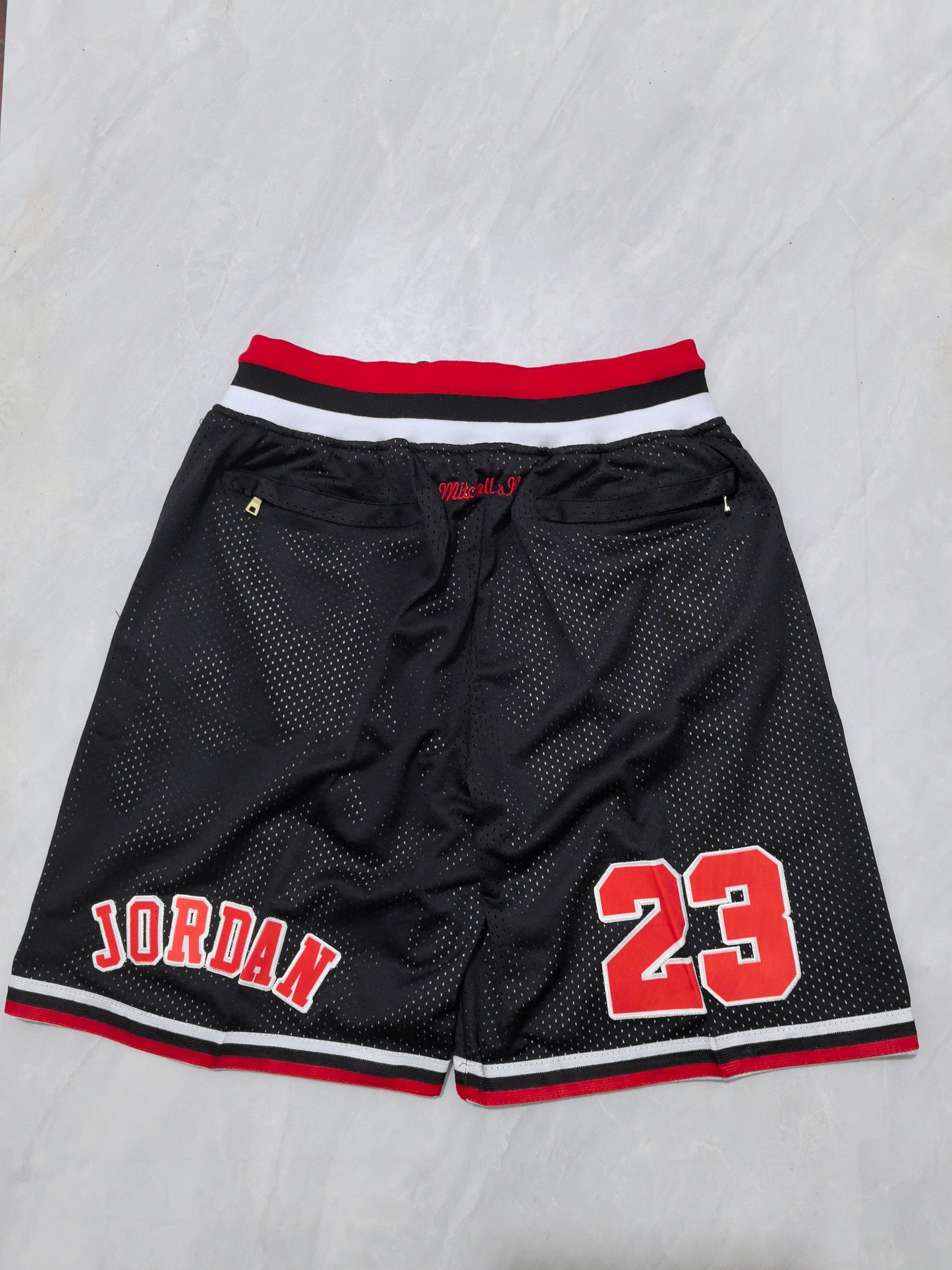 CHICAGO BULLS BLACK SHORTS