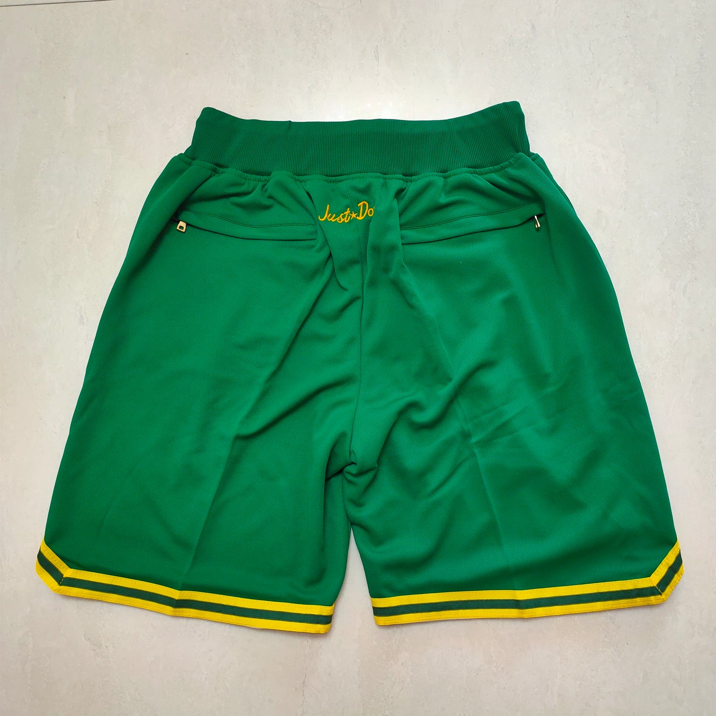 OAKLAND ATHLETICS GREEN SHORTS