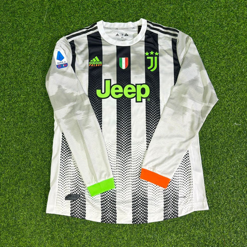 Cristiano Ronaldo #7 Juventus 2019-2020 Long Sleeve Retro Football Jersey