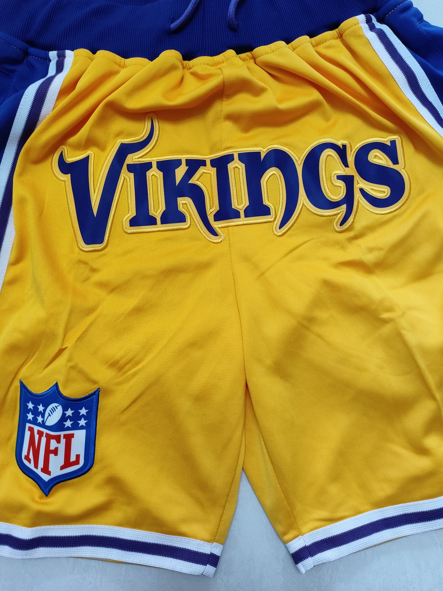 MINNESOTA VIKINGS YELLOW SHORTS