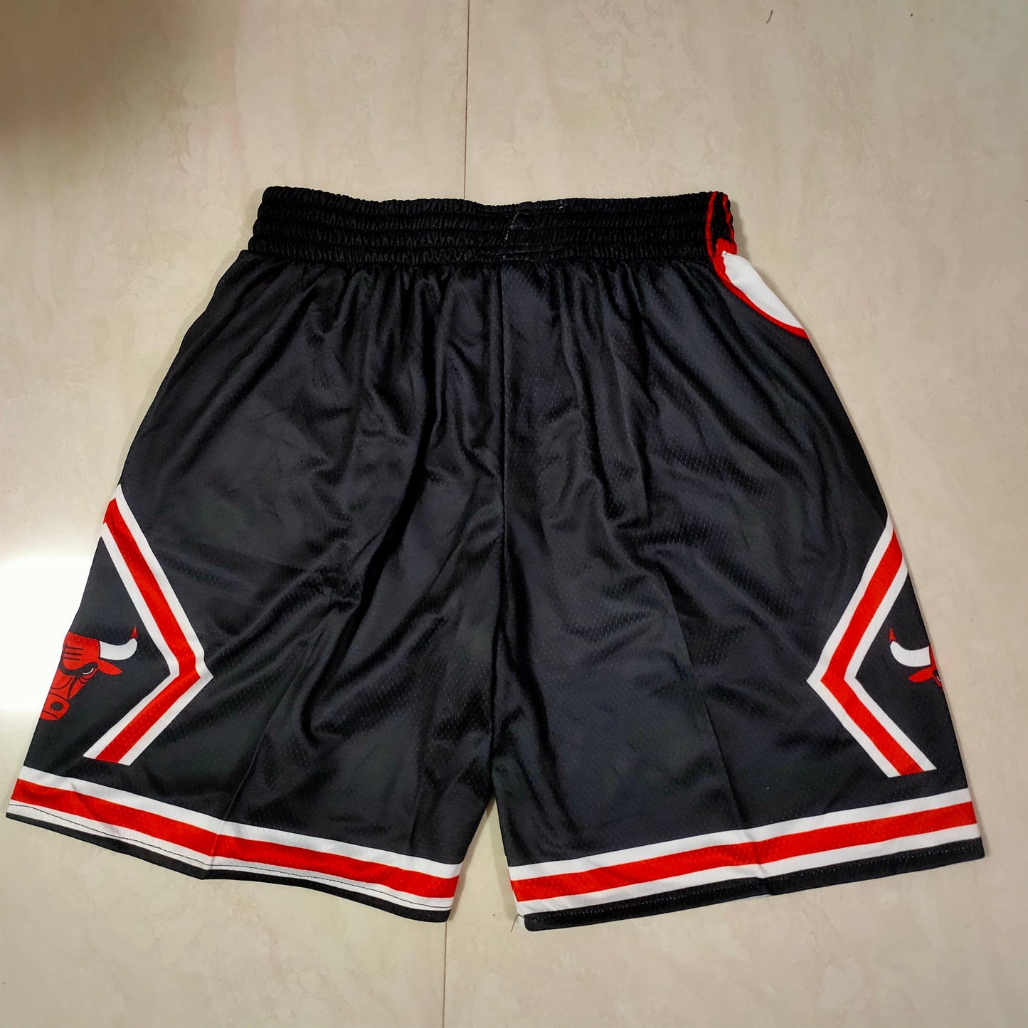 CHICAGO BULLS BLACK SHORTS