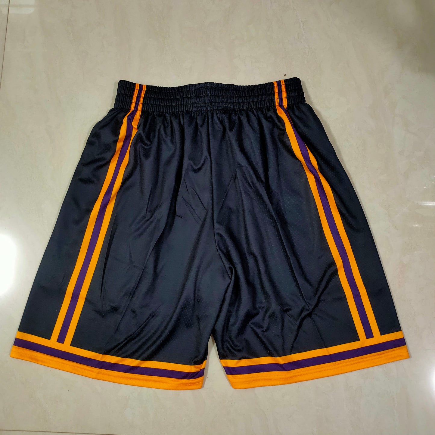 LOS ANGELES LAKERS BLACK SHORTS